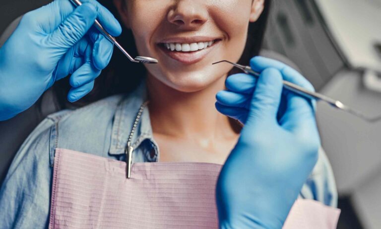 How to Choose the Right Dentist for Long-Term Oral Health