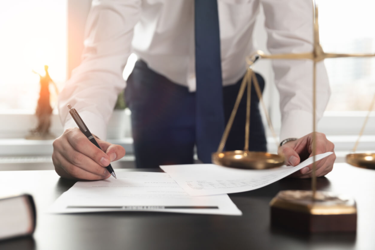  Key Situations Where Hiring A Business Lawyer Is Essential?