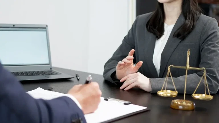 What Should I Look for When Hiring a Personal Injury Lawyer in Virginia