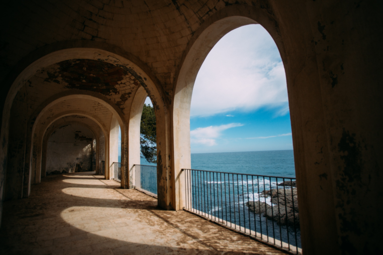 Pleasure Architecture in the Aegean: How Greek Resort Design Creates Environments That Make You Stay Longer Than Planned