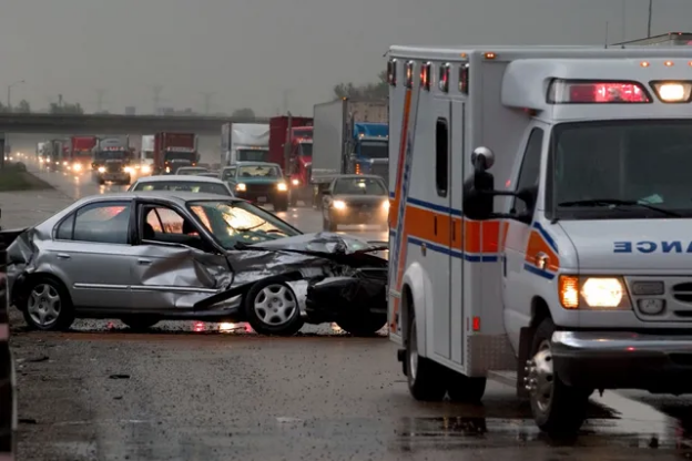 Slips, Falls, and Big Rigs: Two Injury Risks Every Floridian Should Understand