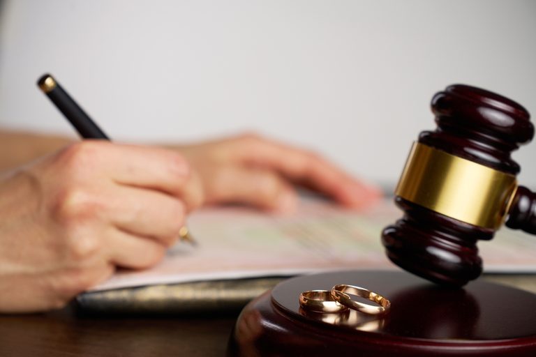 How to Find the Best Divorce Lawyer in South Carolina: What to Consider
